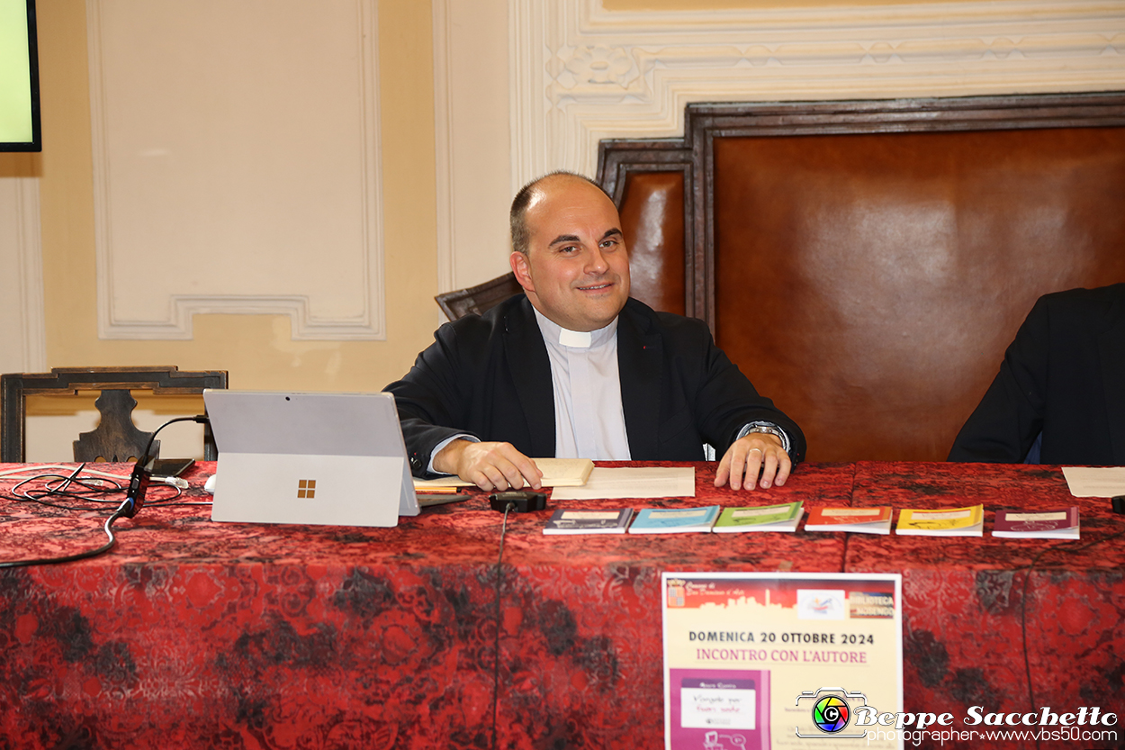 VBS_3245 - Presentazione Libro 'Vangelo per Fuori Sede' di Don Mauro Canta.jpg